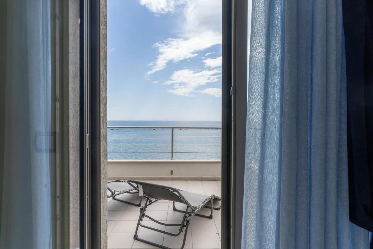 White Pearl Apartments Paralia Katerinis Exterior photo
