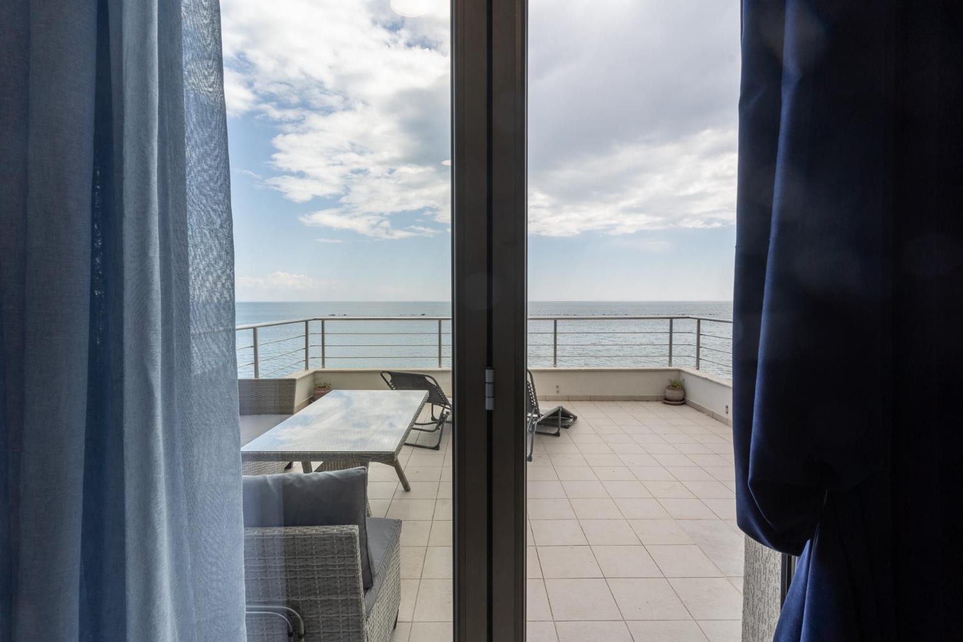 White Pearl Apartments Paralia Katerinis Room photo