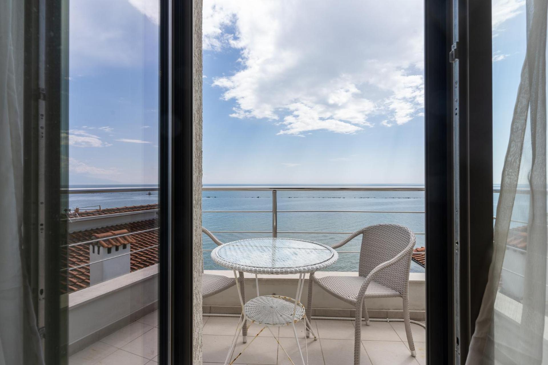 White Pearl Apartments Paralia Katerinis Room photo